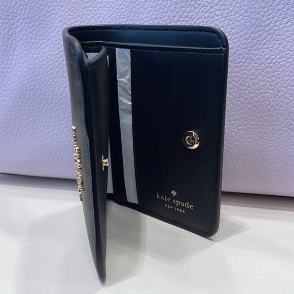 Kate Spade Madison Small Bifold Wallet
Black 
NWT - Picture 7 of 16